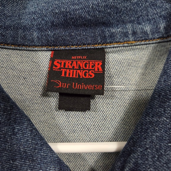 Our Universe Stranger Things Hellfire Club Denim Vest Men's M Demobat Slayer - Picture 2 of 10